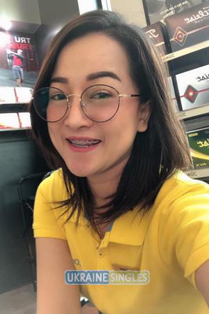 195340 - Preaw Age: 38 - Thailand